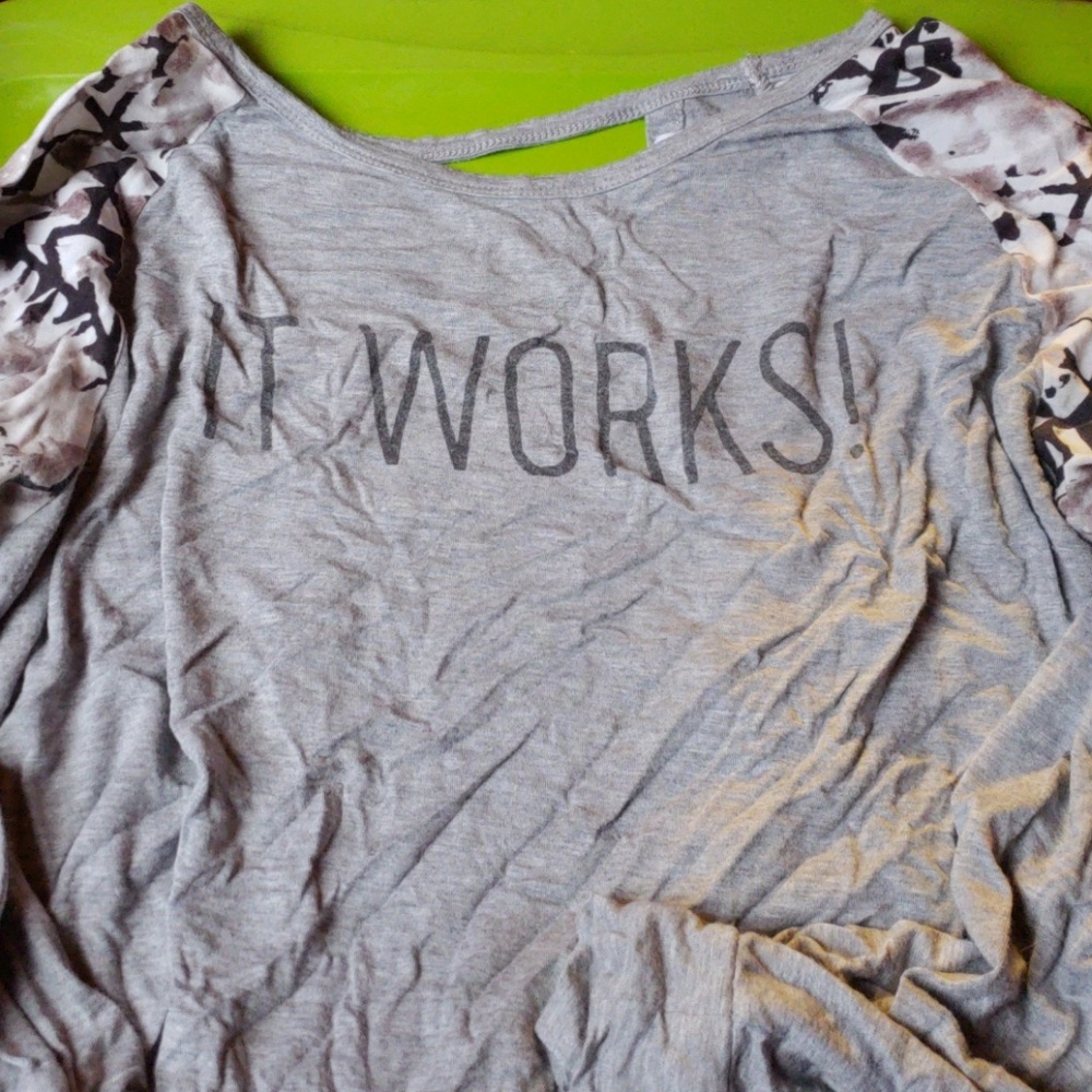 Open back itworks long sleeve